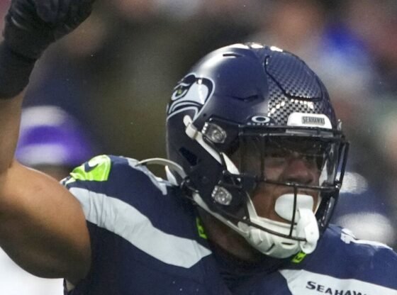 Seahawks, uchenna nwosu rework अनुबंध को वेतन कैप स्पेस को साफ करने के लिए