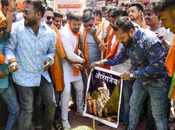 नागपुर हिंसा - नागपुर हिंसा के आसपास औरंगज़ेब के आसपास विवाद