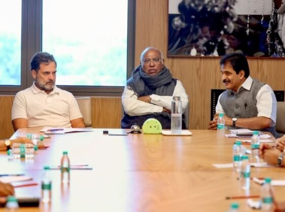 केरल नेताओं को कांग्रेस के मुद्दों को सख्त चेतावनी: पार्टी लाइन या फेस एक्शन का पालन करें