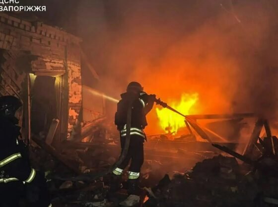 पुतिन ने लड़की, 14, और माता -पिता के साथ पूरे परिवार को मिटा दिया, और क्रूर ड्रोन ब्लिट्ज में मारे गए माता -पिता के रूप में शांति वार्ता संतुलन में लटका हुआ है