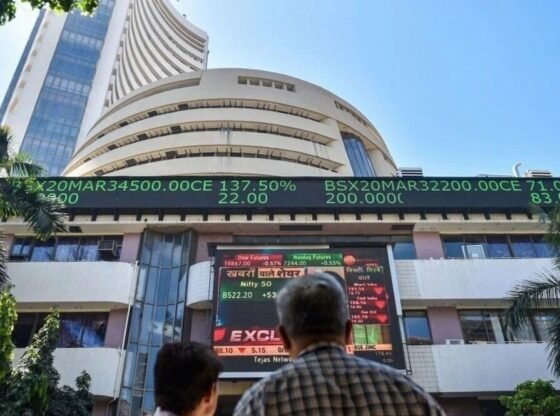 डोनाल्ड ट्रम्प के टैरिफ के रूप में 350 से अधिक अंक से अधिक सेंसक्स टैंक दुनिया भर में बाजारों में बाजारों की खड़खड़ाहट