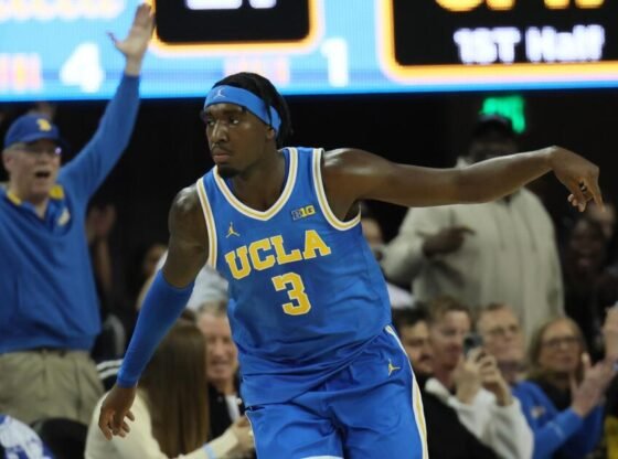 UCLA बिग टेन टूरनी डबल बाय लॉक करने के लिए प्रतिद्वंद्वी यूएससी पर हावी है