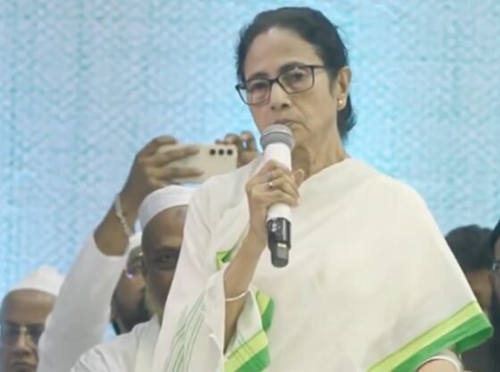 'मुर्शिदाबाद हिंसा पूर्व-नियोजित': बंगाल के सीएम ममता बनर्जी ने वक्फ विरोध के बीच इमामों से मुलाकात की। भारत समाचार