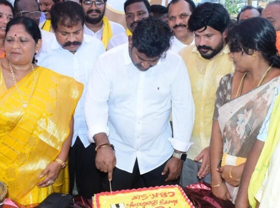 TDP MLA ने पार्वतिपुरम में नायडू का जन्मदिन मनाया