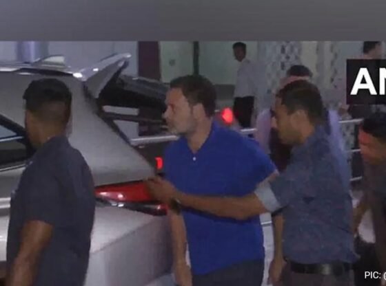 राहुल गांधी कश्मीर हमले के कारण छोटी अमेरिकी यात्रा को काटने के बाद घर पहुंचे