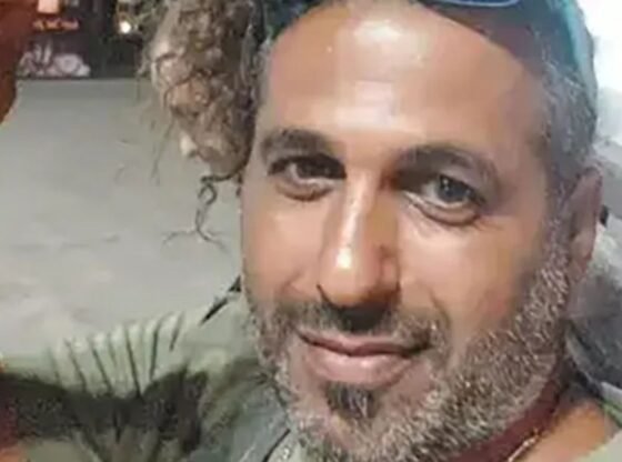 मेड बीच से शार्क द्वारा मौत के घाट उतारने के लिए पिताजी का नाम दिया गया है, जिसका नाम दिल टूट गया है, उन्होंने कहा कि उन्होंने 'गोप्रो के साथ जानवरों को दूर धकेलने की कोशिश की'
