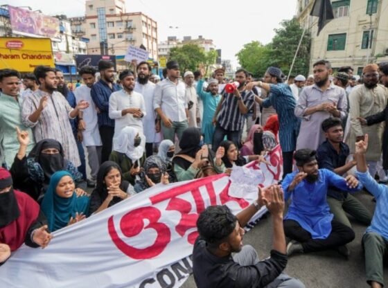 सुप्रीम कोर्ट वक्फ की सुनवाई के दौरान केंद्र में