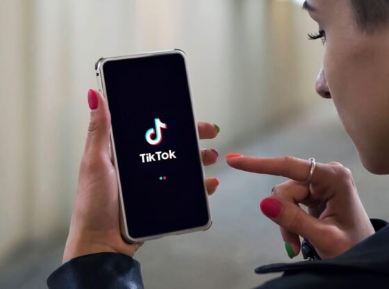 Tiktok ने चीन को डेटा भेजकर यूरोपीय संघ की गोपनीयता नियमों को भंग करने के लिए £ 452million का जुर्माना लगाया