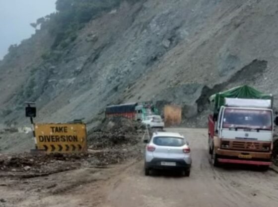 मानसून से आगे कवर करने के लिए 83 स्पॉट: कलका-शिमला राजमार्ग पर भूस्खलन पर अंकुश लगाने के लिए ग्रीन मेष कवर के लिए एनएचएआई ऑप्स | चंडीगढ़ समाचार