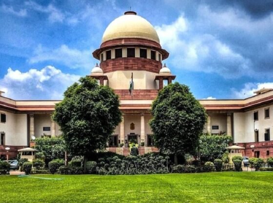 सुप्रीम कोर्ट का कहना है कि कर्मचारियों को पदोन्नति का कोई अधिकार नहीं है, लेकिन अयोग्य नहीं होने पर विचार करने के लिए