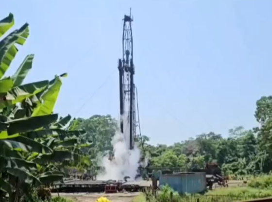आग से बचने के लिए पानी से अच्छी तरह से कंबल किया गया: असम में गैस रिसाव पर केंद्रीय मंत्री