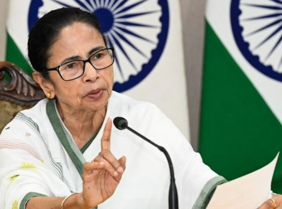 ममता बनर्जी ने बंगाल में कोविड की तैयारी की समीक्षा की, 'घबराने का कोई कारण नहीं' कहता है