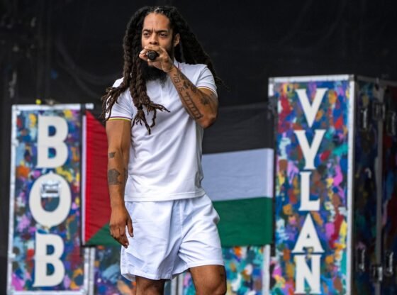 BBC GLASTONBURY में एंटी-आईडीएफ जप की धारा पर नया बयान जारी करता है यूके न्यूज