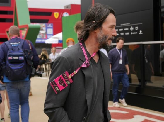 चिली हैंड्स लक्जरी घड़ियाँ Keanu रीव्स से FBI पर चोरी हुई हैं