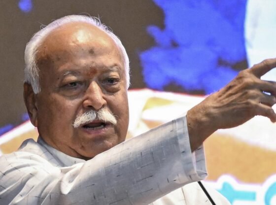 महिलाओं को सशक्त, उन्हें प्रतिगामी परंपराओं से मुक्त करें: आरएसएस प्रमुख मोहन भागवत