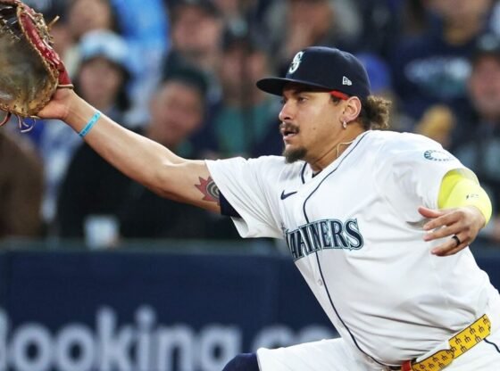 Mariners के जोश नाइलर को 'व्यक्तिगत कारणों' के लिए ALDS वर्कआउट से दूर