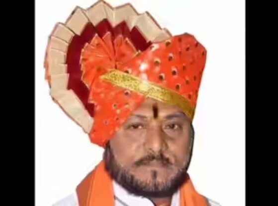 सेना नेता ने बंदूक लाइसेंस मामले पर टिप्पणी से विवाद को हवा दी | भारत समाचार