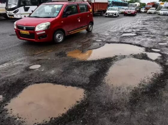 उच्च न्यायालय ने महाराष्ट्र को गड्ढों से हुई मौतों के लिए 6 लाख रुपये का भुगतान करने का आदेश दिया | भारत समाचार