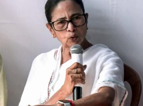 मोदी को लिखे पत्र में बंगाल की सीएम ममता ने गोरखा मुद्दों पर वार्ताकार की नियुक्ति रद्द करने की मांग की