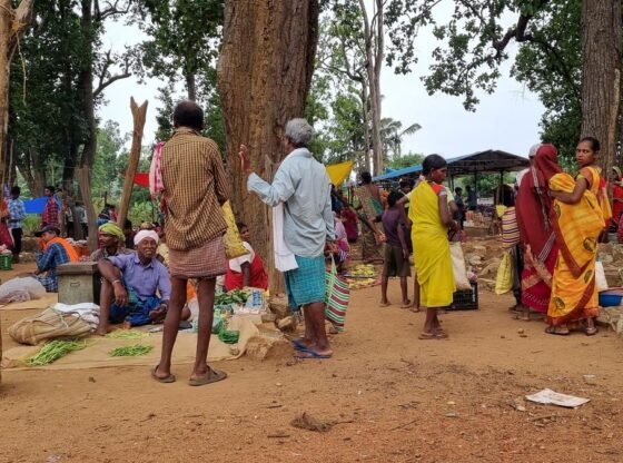 CRPF ने Bastar में 10,000 से अधिक रेडियो सेट वितरित किए, जो कि Maoist Influt पर 'हवा पर' का मुकाबला करने के लिए है।