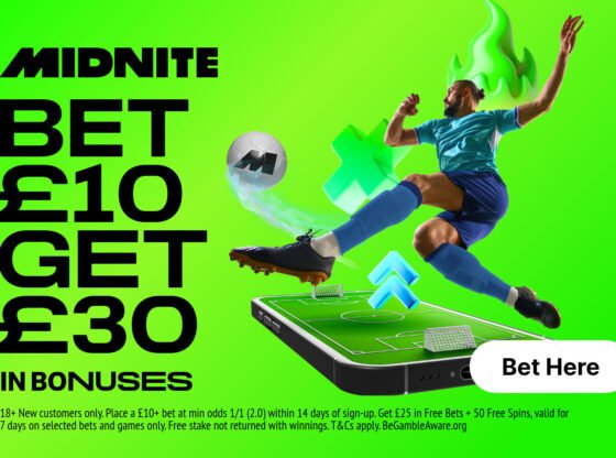 मिडनाइट में शामिल होने पर फ़ुटबॉल में £30 निःशुल्क दांव प्राप्त करें