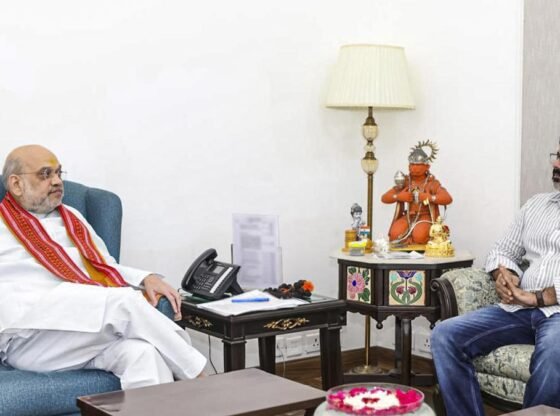 बिहार विधानसभा चुनाव LIVE: एनडीए में दरार की अटकलों के बीच बीजेपी नेताओं ने की कुशवाहा से मुलाकात