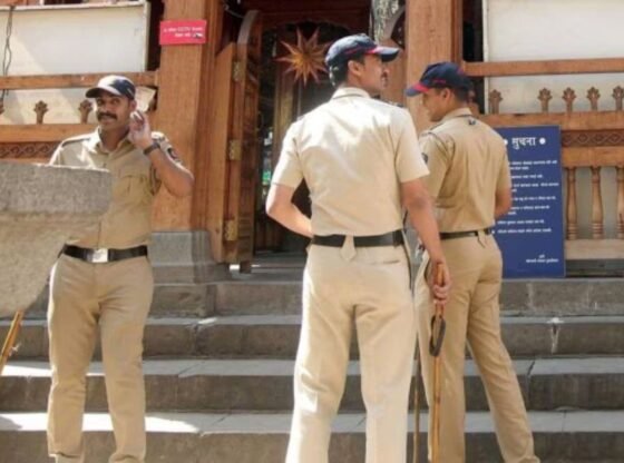 ऑनलाइन गेमिंग के आदी नाबालिग लड़के से वसूला 3.5 लाख रुपये का सोना, दो गिरफ्तार | पुणे समाचार