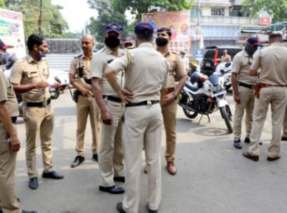 सतारा डॉक्टर की आत्महत्या | एक पकड़ा गया, पीएसआई भाग गया; मृतक की हथेली पर लिखी बातों की जांच हो रही है, पुलिस दबाव का आरोप नहीं: एसपी | पुणे समाचार