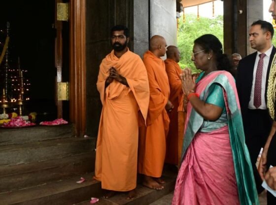 राष्ट्रपति मुर्मू ने श्री नारायण गुरु की भारत के महानतम आध्यात्मिक सुधारकों में से एक के रूप में सराहना की