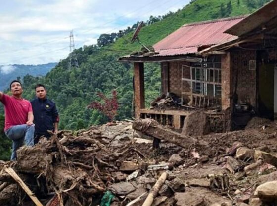 उत्तर बंगाल में बाढ़, भूस्खलन से मरने वालों की संख्या बढ़कर 32 हुई, कई लोग अब भी लापता | कोलकाता समाचार