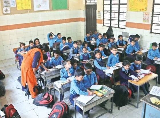 एमसीडी के 4,500 प्राथमिक कर्मचारियों की हड़ताल 10वें दिन में प्रवेश कर गई है। यही कारण है कि गतिरोध जारी है | दिल्ली समाचार