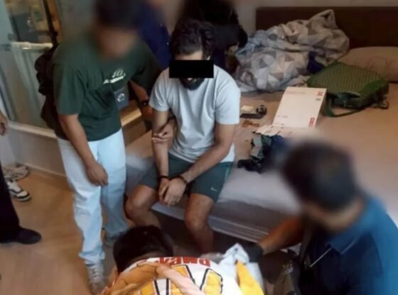 बैंकॉक में £68,000 मूल्य की कोकीन के साथ पकड़े जाने के बाद 25 वर्षीय ब्रिटिश पर्यटक को आजीवन कारावास की सजा भुगतनी पड़ रही है।