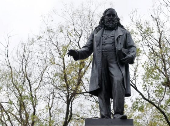 प्रस्ताव 50 अमेरिकी लोकतंत्र में ऐतिहासिक रूप से अनिश्चित क्षण का हिस्सा है