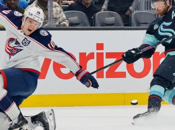 तस्वीरें: क्रैकन में ब्लू जैकेट