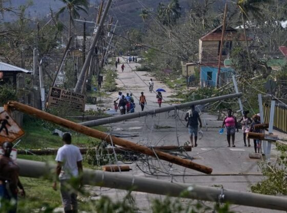 जमैका में तूफान मेलिसा से मरने वालों की संख्या बढ़कर 45 हो गई है, जबकि 15 अन्य अभी भी लापता हैं