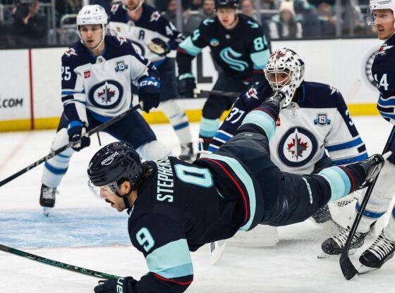 तस्वीरें: विनीपेग जेट्स के खिलाफ सिएटल क्रैकन की जीत, 5-3