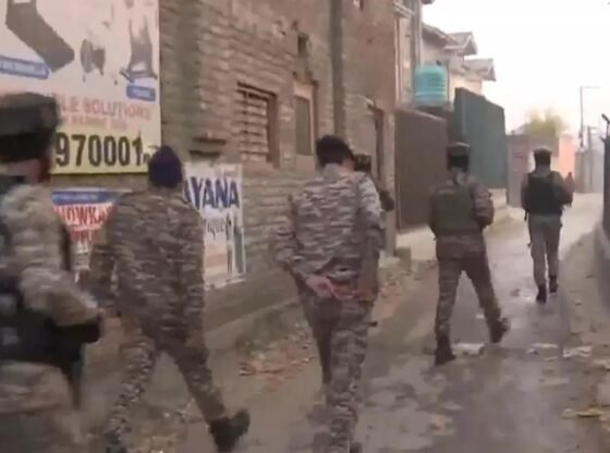 दिल्ली विस्फोट जांच: जम्मू-कश्मीर में डॉक्टरों, मेडिकल स्टाफ के लॉकरों का निरीक्षण; 'सफेदपोश' आतंकी मॉड्यूल जांच के दायरे में | भारत समाचार