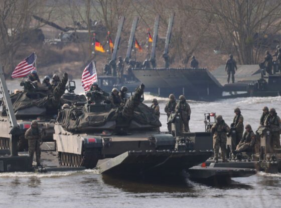 नाटो को 'रूसी खतरे' का जवाब देने के लिए हफ्तों की आवश्यकता होगी - यूरैक्टिव - आरटी वर्ल्ड न्यूज़