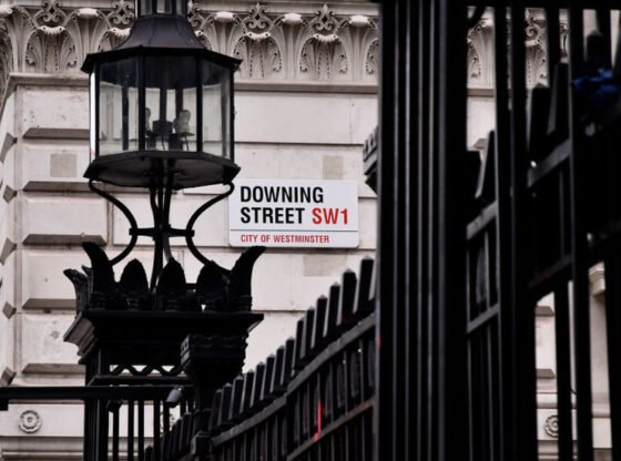 तख्तापलट की आशंका के बीच ब्रिटेन के प्रधानमंत्री की टीम 'बंकर मोड' में - मीडिया - आरटी वर्ल्ड न्यूज़