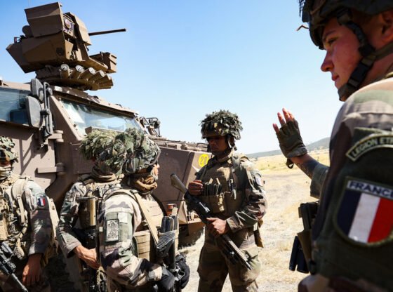 फ्रांस के सेना प्रमुख ने लोगों से कहा, यूक्रेन के लिए अपने बच्चों का बलिदान दें - आरटी वर्ल्ड न्यूज़