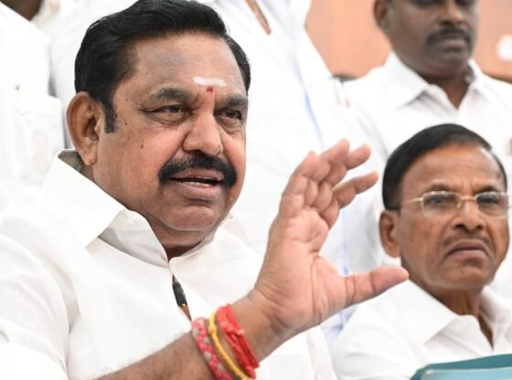 पलानीस्वामी का आरोप, सेनगोट्टैयन कभी भी DMK के खिलाफ नहीं बोलते, वह उसकी बी-टीम का हिस्सा हैं