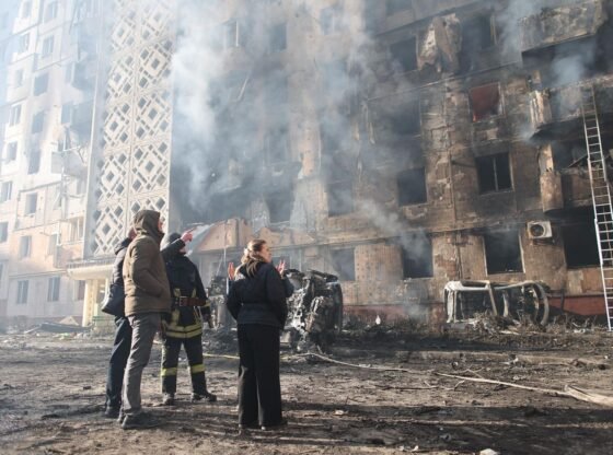 यूक्रेनी शहर में रूसी हमले में 20 लोग मारे गए क्योंकि ज़ेलेंस्की ने तुर्की नेता के साथ बातचीत की