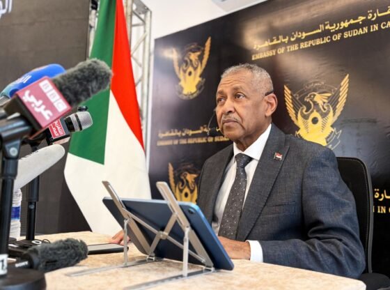 सूडान के अल-फ़शर में फंसे हजारों लोगों के सुरक्षित होने की आशंका बढ़ गई है, क्योंकि कुछ ही लोग सुरक्षित पहुंच पाए हैं