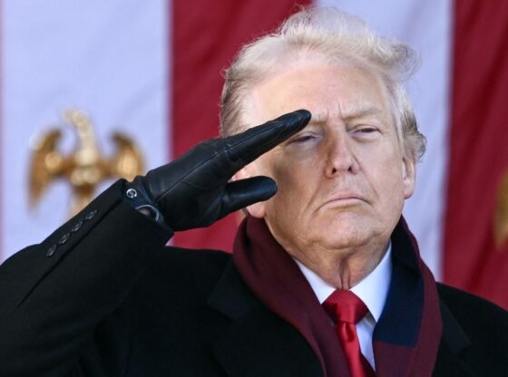 ट्रम्प ने ऑपरेशन साउदर्न स्पीयर की घोषणा की और 'डॉन द्वारा युद्ध प्रमुखों द्वारा युद्ध की योजना की पेशकश के साथ वे कुछ ही दिनों में वेनेजुएला पर हमला कर सकते हैं'