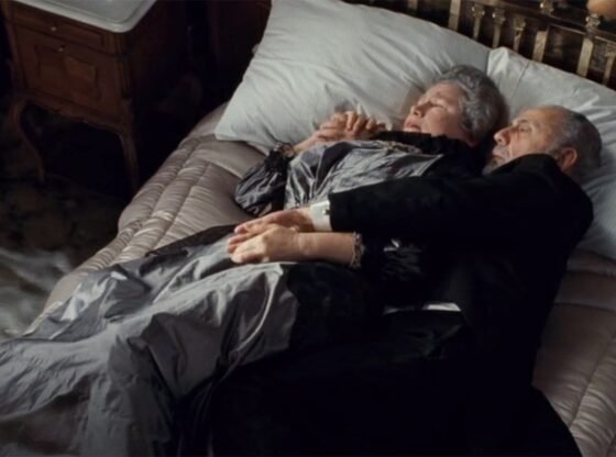 टाइटैनिक से बचाई गई सोने की घड़ी, जो दिल दहला देने वाले फिल्मी क्षण में अमर हो गए दुखद जोड़े की थी, 1 मिलियन पाउंड में बिकी