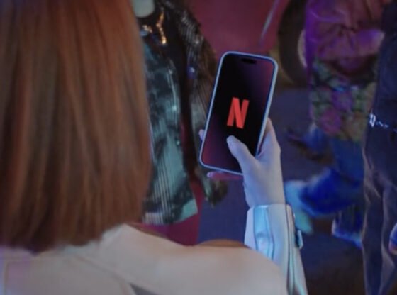 मैंने नेटफ्लिक्स का गुप्त नया ऐप आज़माया, जिसकी कीमत एक पैसा भी नहीं है और ग्राहकों के लिए मुफ्त वस्तुओं की एक लंबी सूची भी है