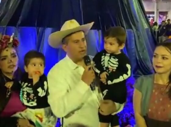 हिंसक अपराध पर रोक लगाने का आह्वान करने के बाद मेक्सिको में 'डे ऑफ द डेड' उत्सव के दौरान मेयर की गोली मारकर हत्या कर दी गई