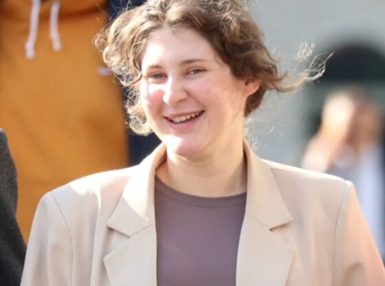 चौंकाने वाली गिरफ़्तारी, गर्भावस्था बम विस्फोट और सिर कलम करने की धमकियाँ