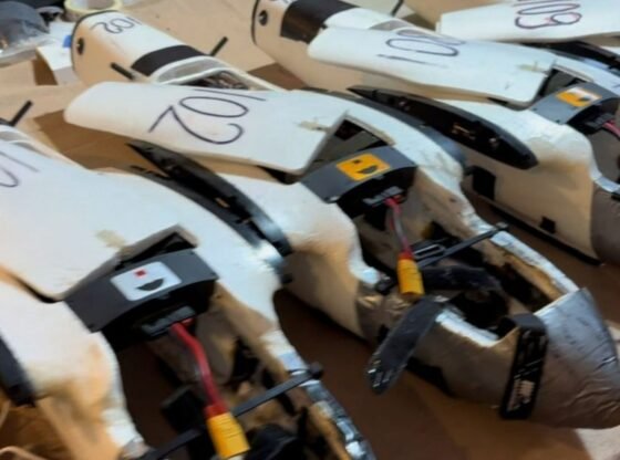 तस्कर अब ब्रिटेन के हॉलिडे हॉटस्पॉट स्पेन में विशाल ड्रोन पर नशीले पदार्थ भरकर अफ्रीका से मेड के पार नशीले पदार्थ ले जा रहे हैं।