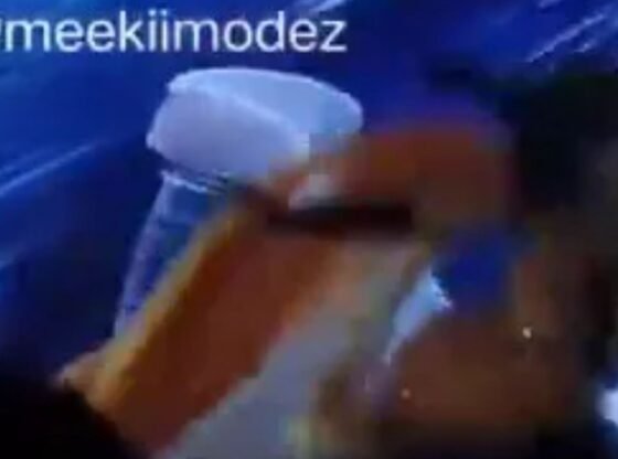 भयावह क्षण, मिस यूनिवर्स प्रतियोगिता के दौरान मिस जमैका मंच से गिर गईं और उन्हें खींचकर दूर ले जाया गया